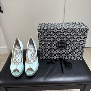 Hey Lady Lady Button Robbin’s Egg Silk Satin Wedge Heels, Size 8